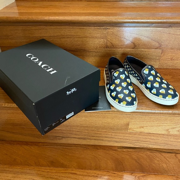Coach heart slip ons - Picture 3 of 4
